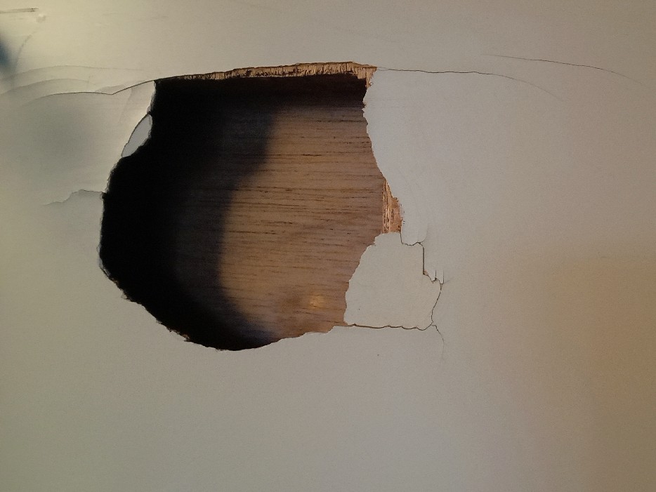 郡山・仙台にある住宅リペア専門のプロ集団｜株式会社IKEDA　室内ドア建具補修紹介イメージ画像